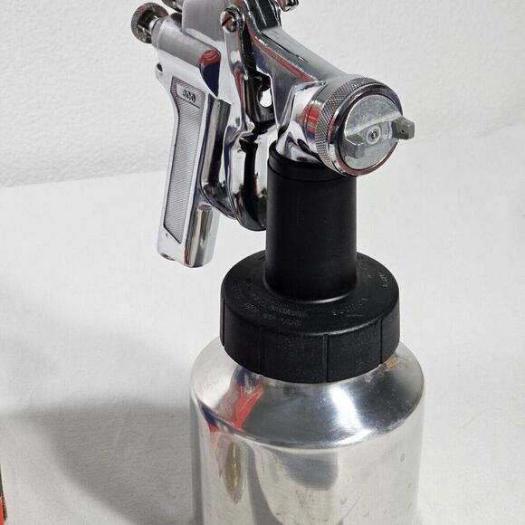 DeVilbliss Air Power AS300 Multi-Purpose Spray Gun - Picture 7 of 11